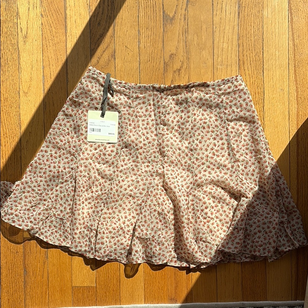 Dress Forum Floral Pink and Cream Mini Skirt